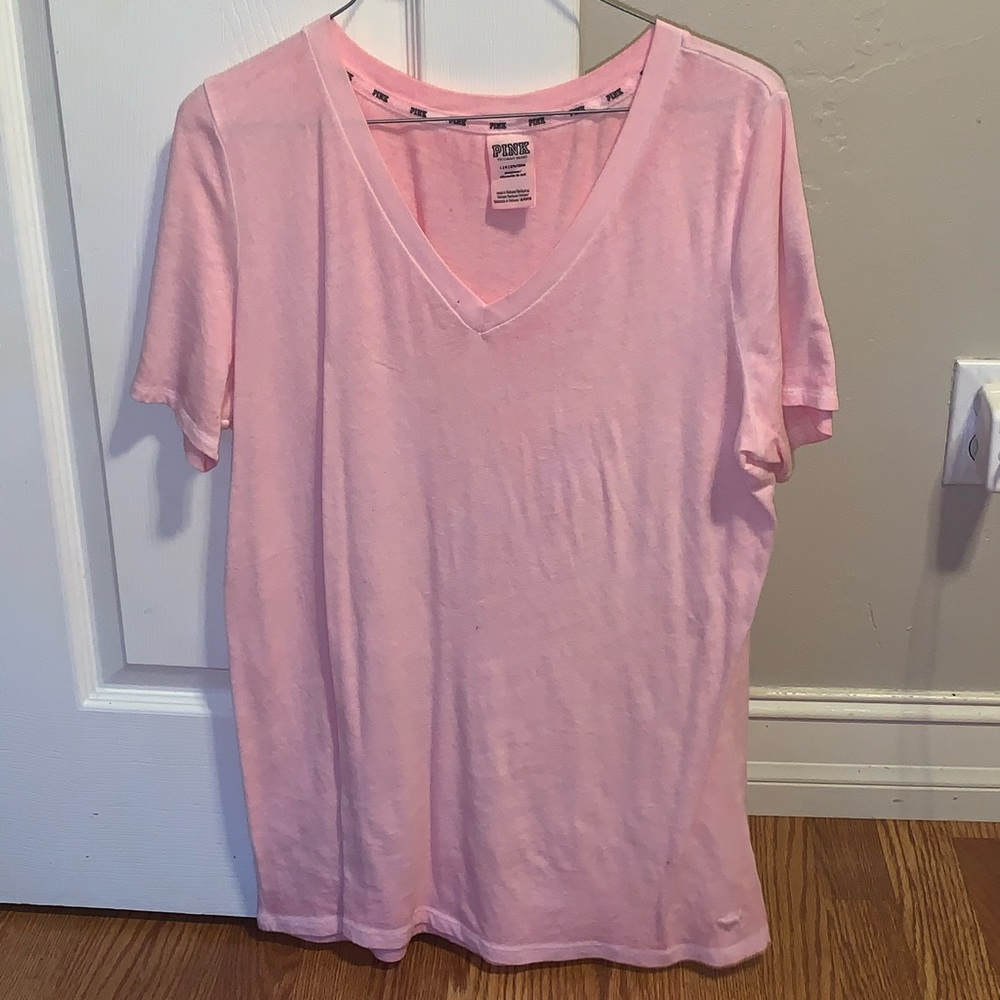 A short sleeve Pink shirt
